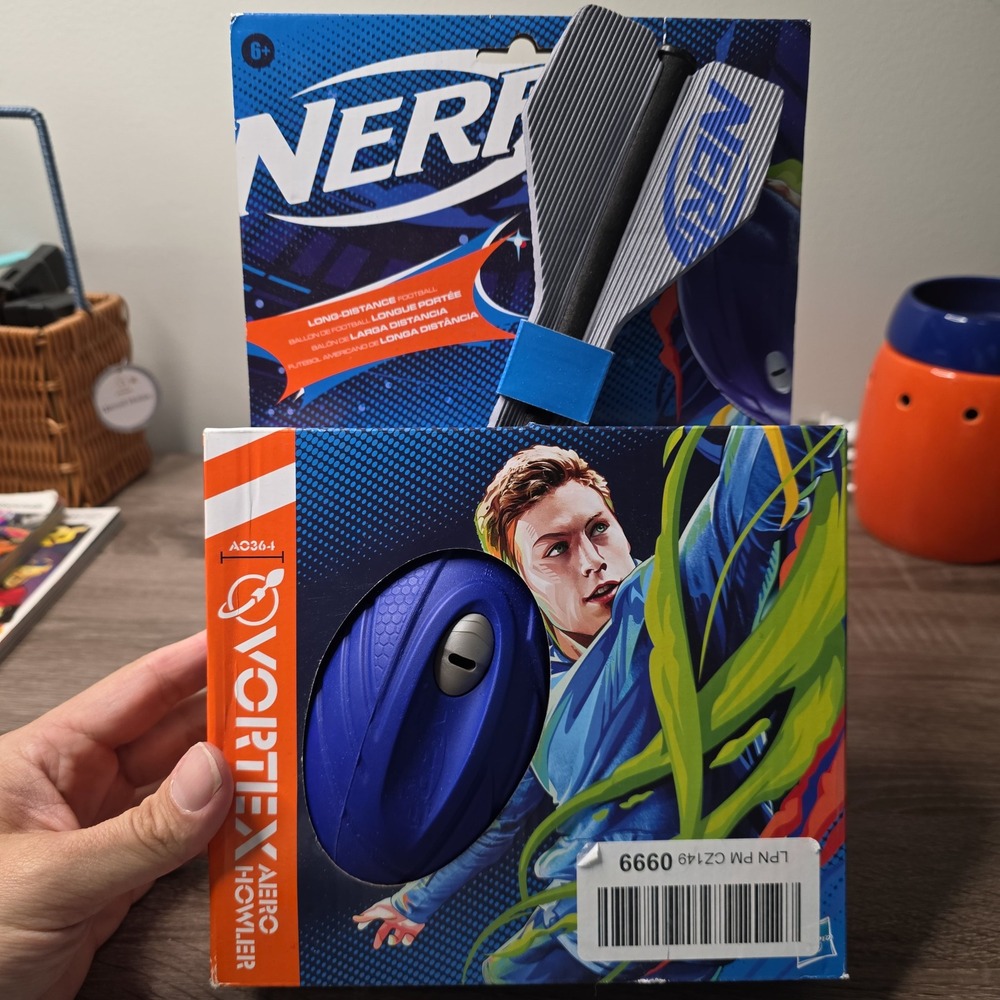 Nerf Vortex Aero Howler Long Distance Foam Football Blue Whistling Toy A0364 New